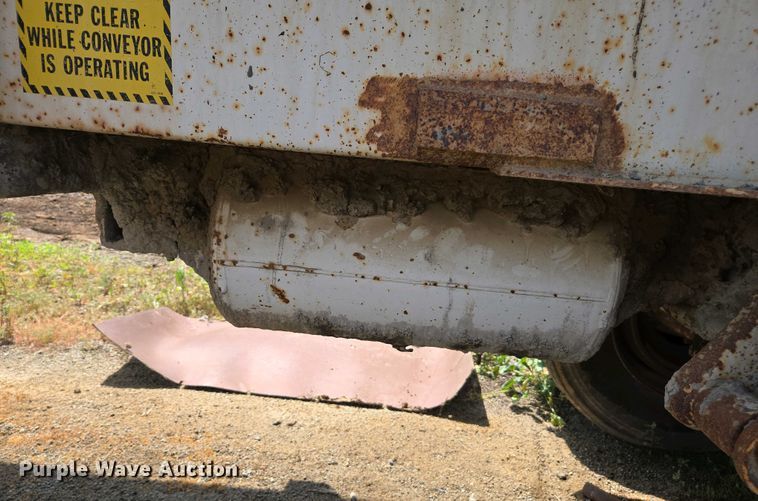 image for item EC0948 1993 Red River LB 237 live bottom trailer