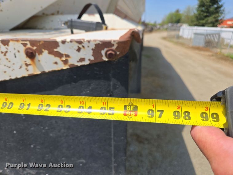 image for item EC0948 1993 Red River LB 237 live bottom trailer