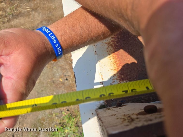 image for item EC0948 1993 Red River LB 237 live bottom trailer