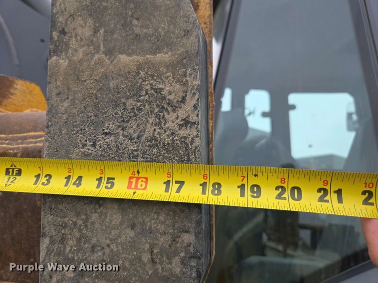 image for item EC0956 2020 John Deere 710L backhoe