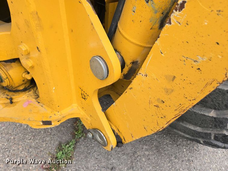 image for item EC0956 2020 John Deere 710L backhoe