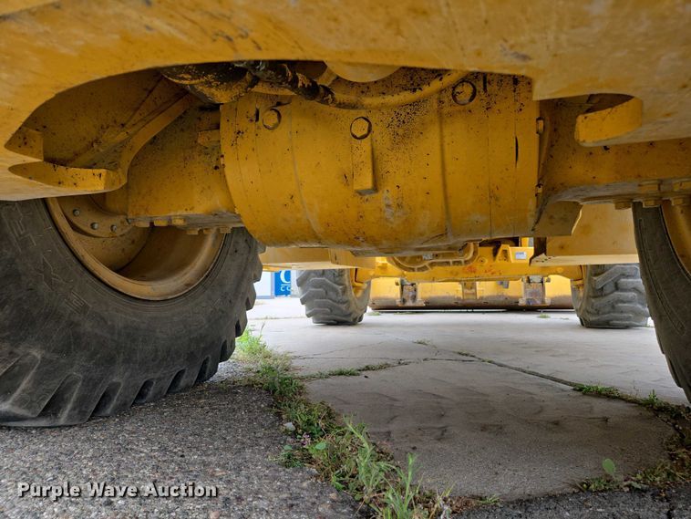 image for item EC0956 2020 John Deere 710L backhoe