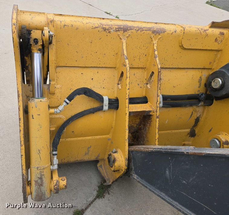 image for item EC0956 2020 John Deere 710L backhoe