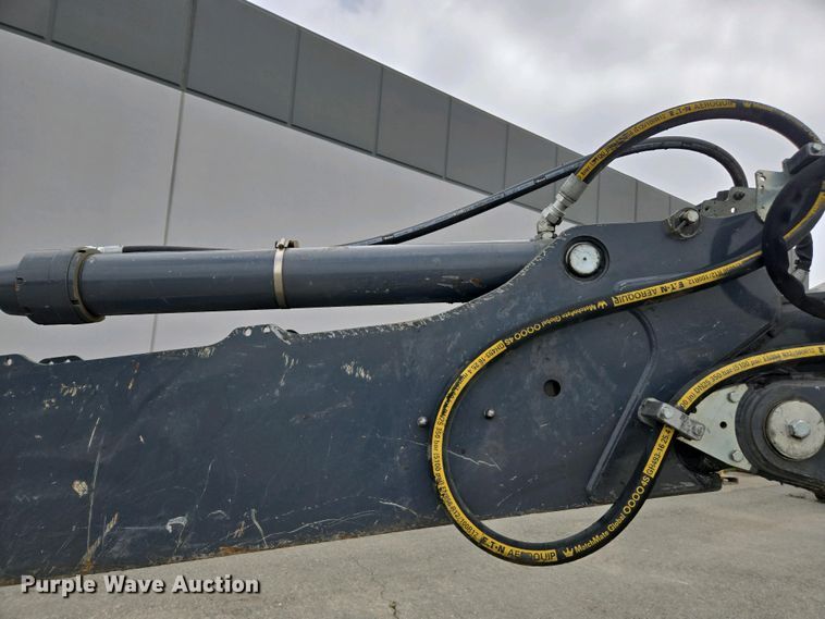 image for item EC0956 2020 John Deere 710L backhoe