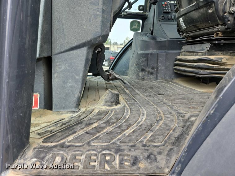 image for item EC0956 2020 John Deere 710L backhoe