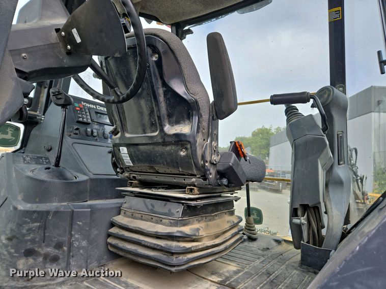 image for item EC0956 2020 John Deere 710L backhoe