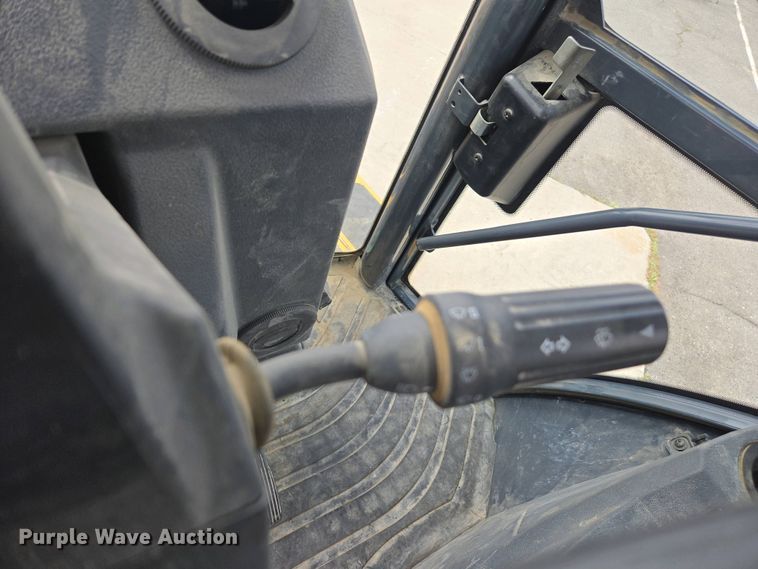 image for item EC0956 2020 John Deere 710L backhoe