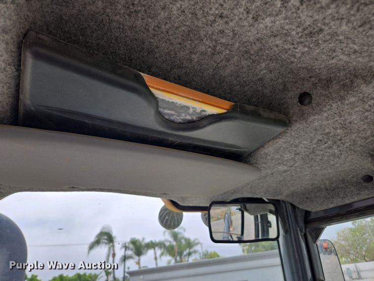 image for item EC0956 2020 John Deere 710L backhoe