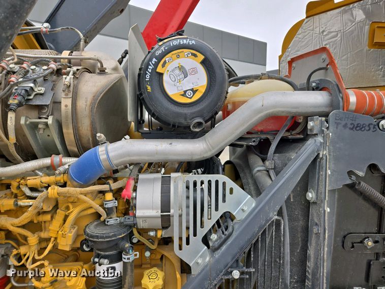 image for item EC0956 2020 John Deere 710L backhoe