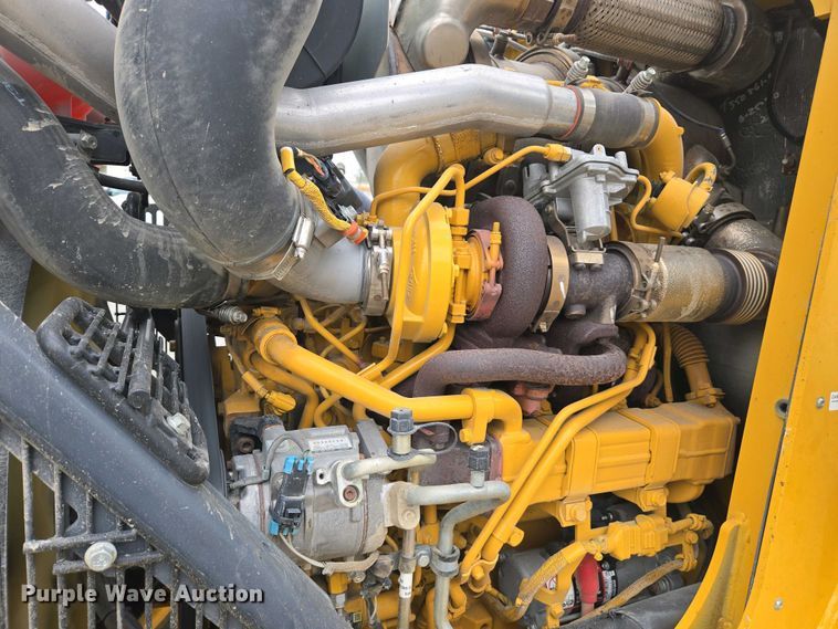 image for item EC0956 2020 John Deere 710L backhoe