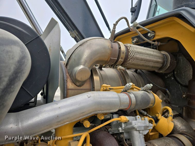 image for item EC0956 2020 John Deere 710L backhoe