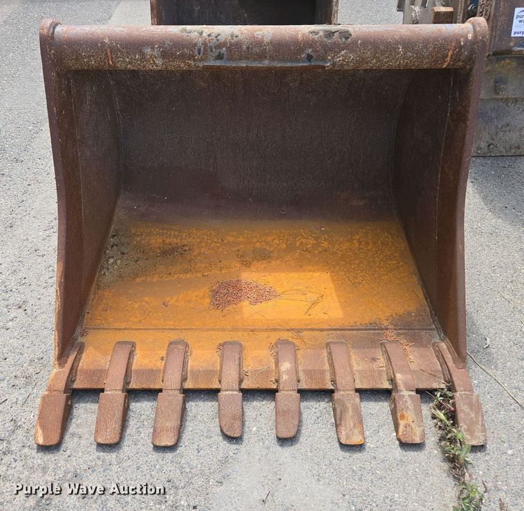 image for item EC0956 2020 John Deere 710L backhoe