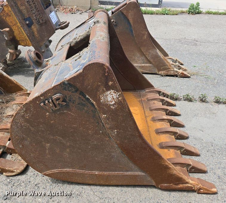 image for item EC0956 2020 John Deere 710L backhoe