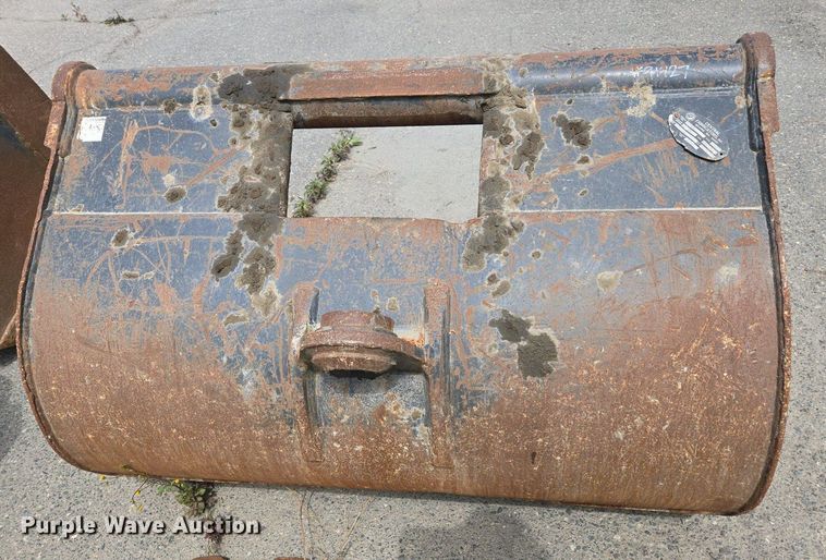 image for item EC0956 2020 John Deere 710L backhoe