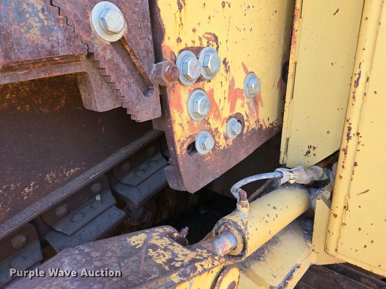 image for item EC0959 1992 Vermeer T850 trencher