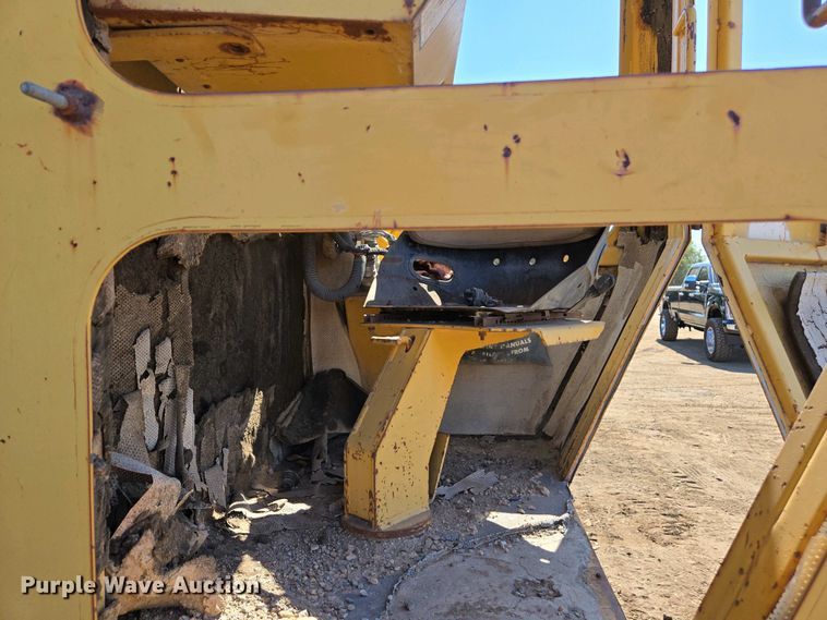 image for item EC0959 1992 Vermeer T850 trencher