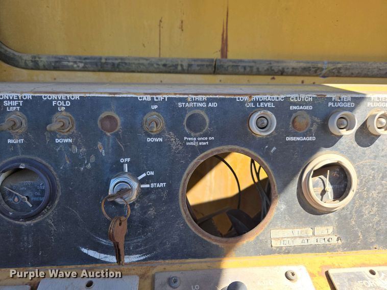 image for item EC0959 1992 Vermeer T850 trencher