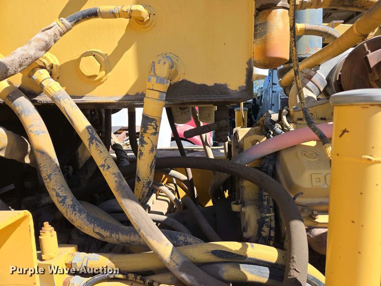 image for item EC0959 1992 Vermeer T850 trencher