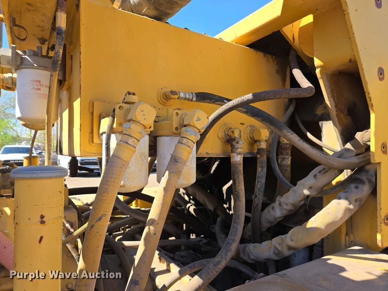 image for item EC0959 1992 Vermeer T850 trencher