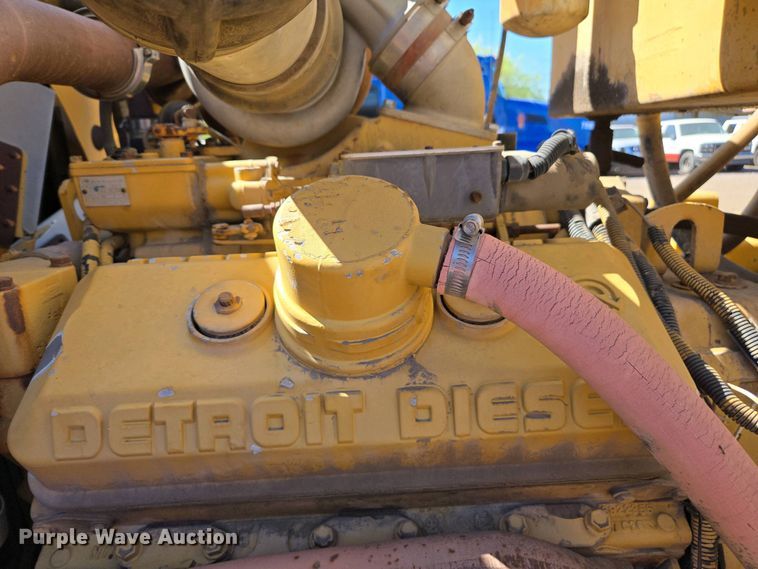 image for item EC0959 1992 Vermeer T850 trencher