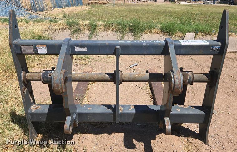 image for item EC0962 Paladin wheel loader forks