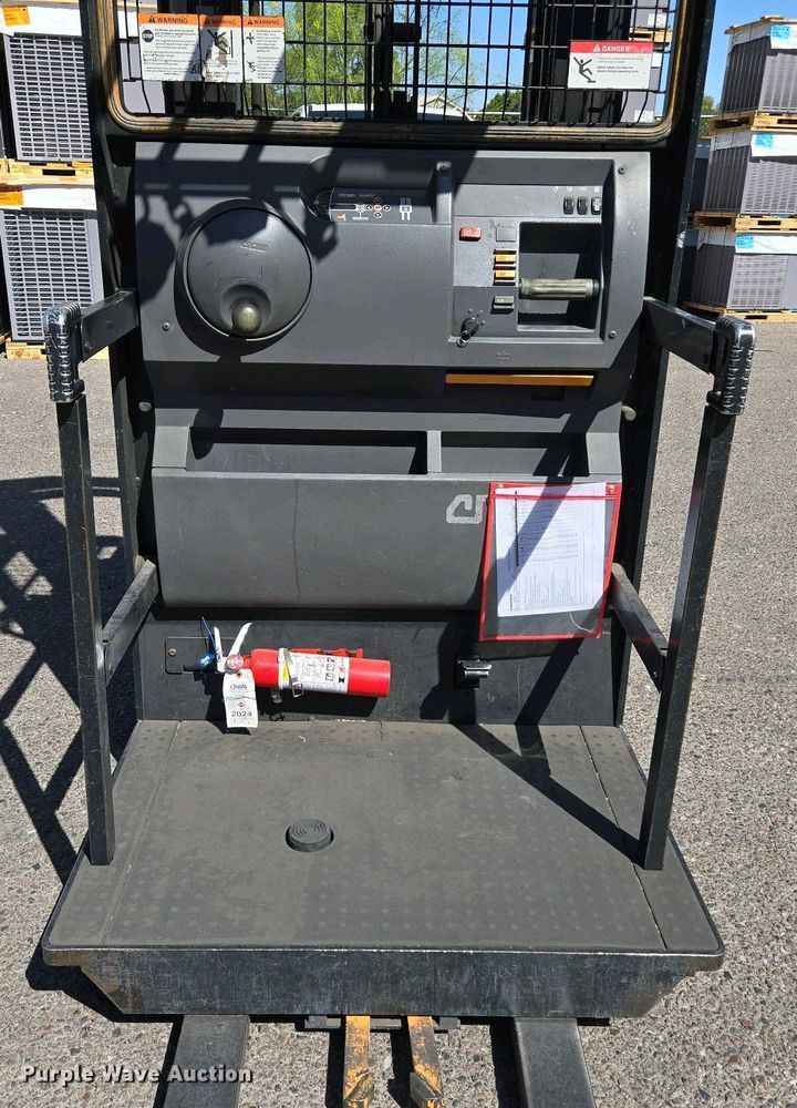 image for item EC0964 2015 Crown SP3520-30 order picker