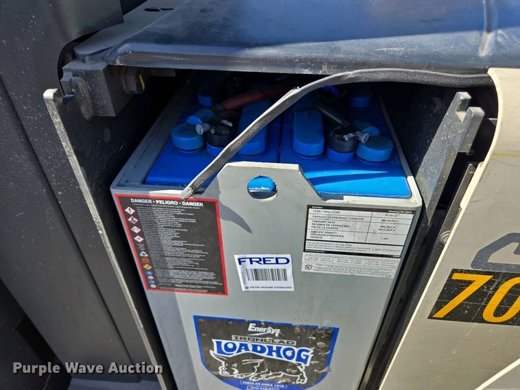 image for item EC0965 2016 Crown SP3520-30 order picker