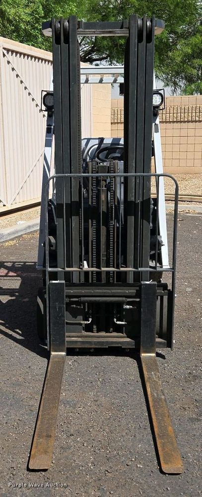 image for item EC0966 2016 UniCarriers CFS40 forklift