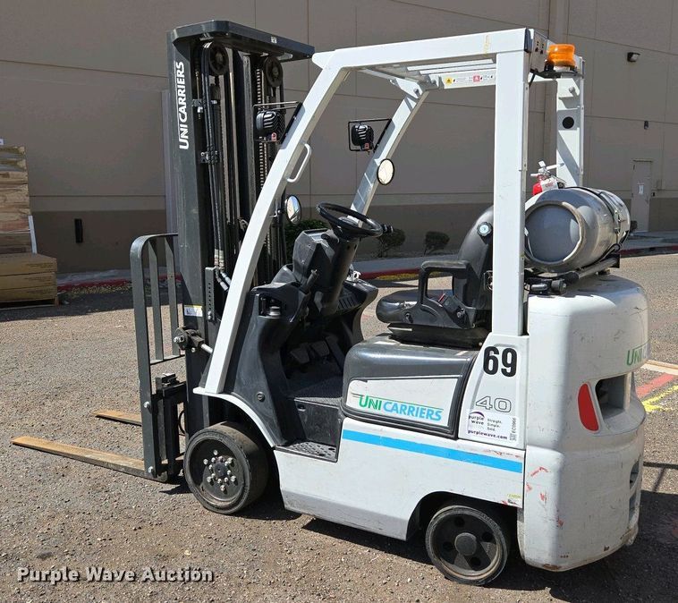 image for item EC0966 2016 UniCarriers CFS40 forklift