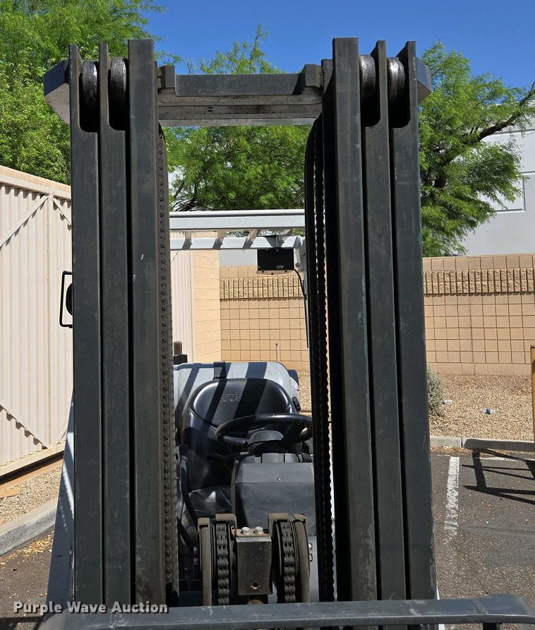 image for item EC0966 2016 UniCarriers CFS40 forklift