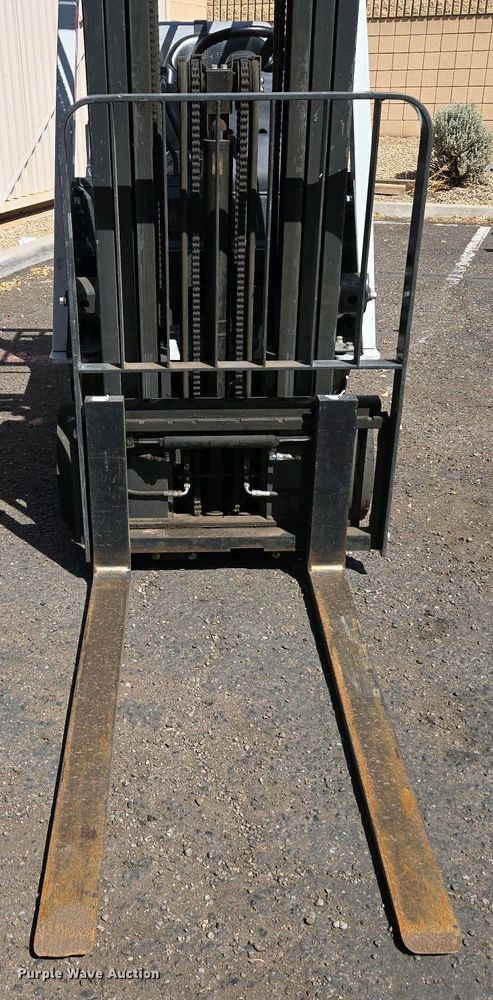 image for item EC0966 2016 UniCarriers CFS40 forklift