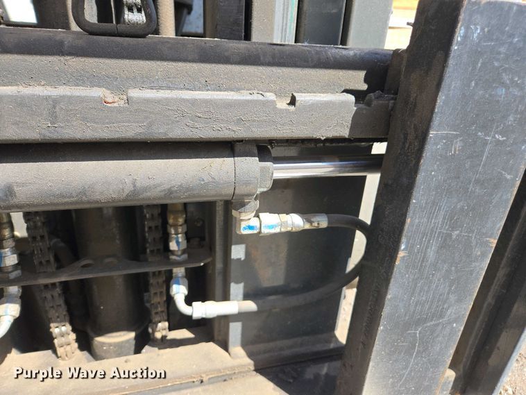 image for item EC0966 2016 UniCarriers CFS40 forklift