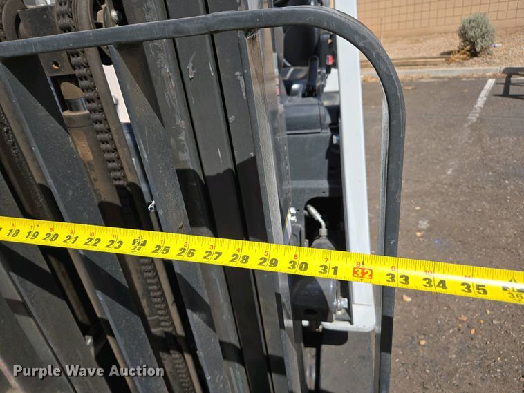 image for item EC0966 2016 UniCarriers CFS40 forklift