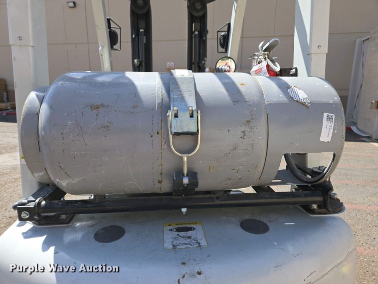 image for item EC0966 2016 UniCarriers CFS40 forklift