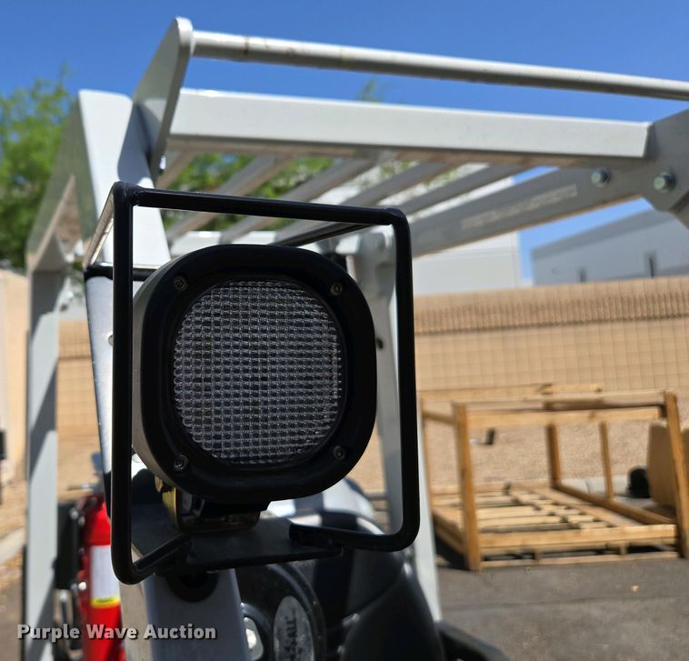 image for item EC0966 2016 UniCarriers CFS40 forklift