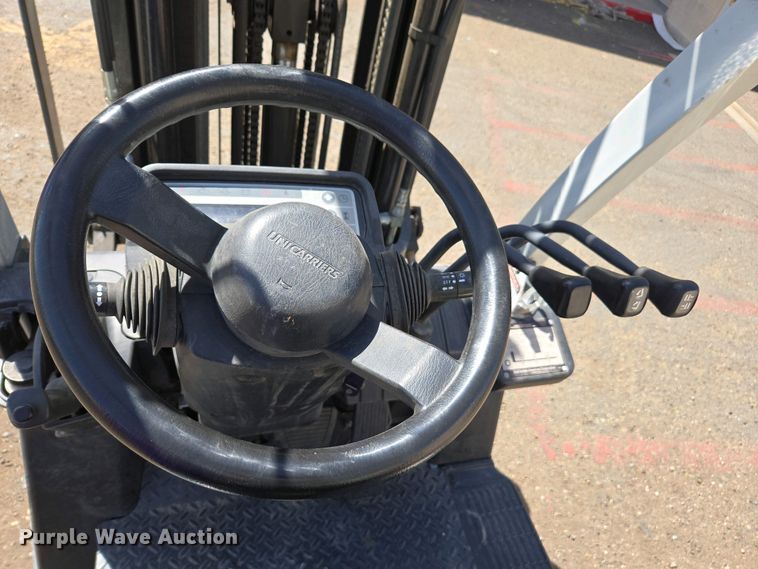 image for item EC0966 2016 UniCarriers CFS40 forklift