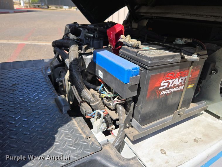 image for item EC0966 2016 UniCarriers CFS40 forklift