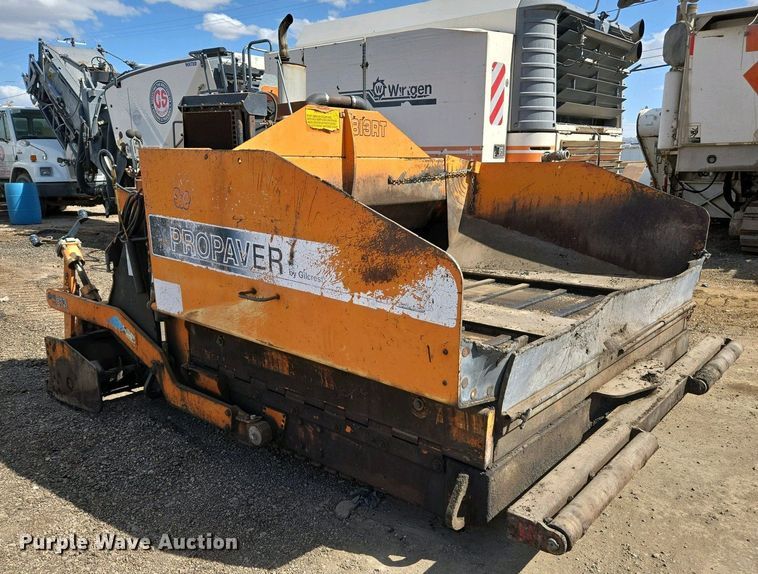 image for item EC0973 1999 ProPaver 813 RT paver