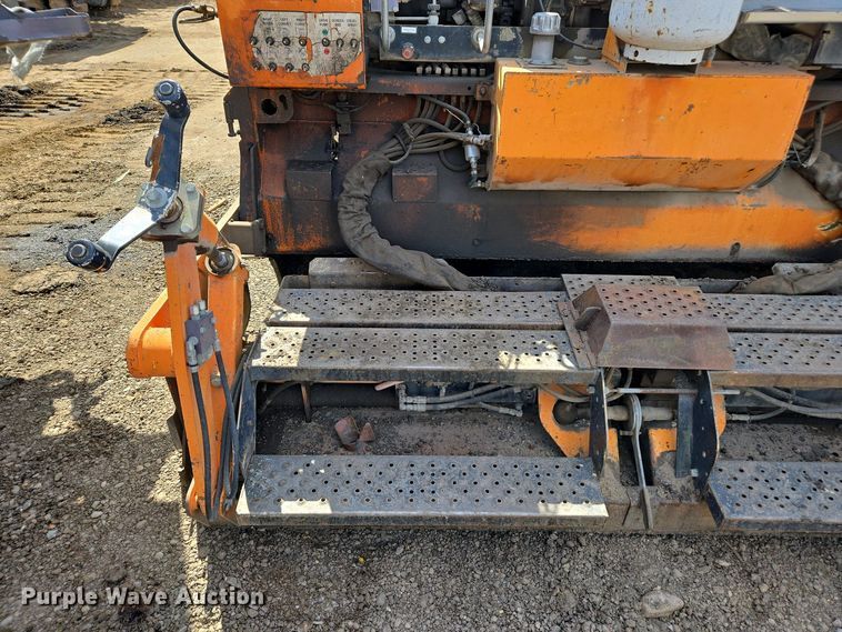 image for item EC0973 1999 ProPaver 813 RT paver