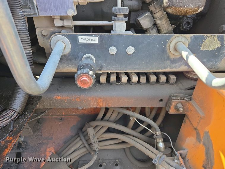 image for item EC0973 1999 ProPaver 813 RT paver