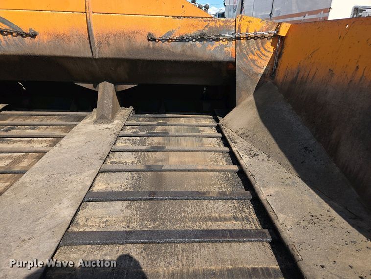 image for item EC0973 1999 ProPaver 813 RT paver