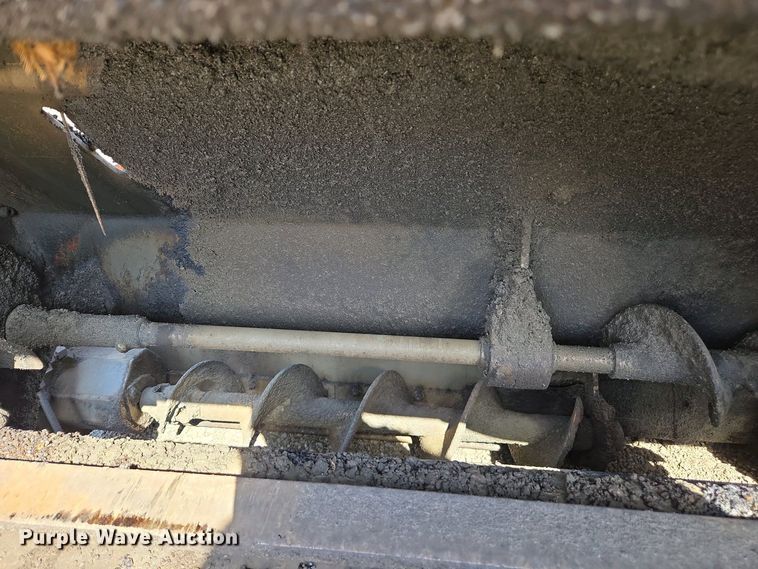 image for item EC0973 1999 ProPaver 813 RT paver