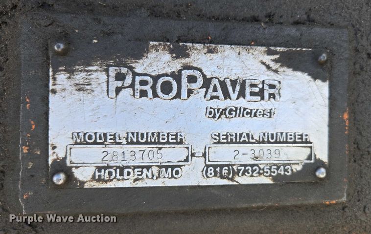 image for item EC0973 1999 ProPaver 813 RT paver