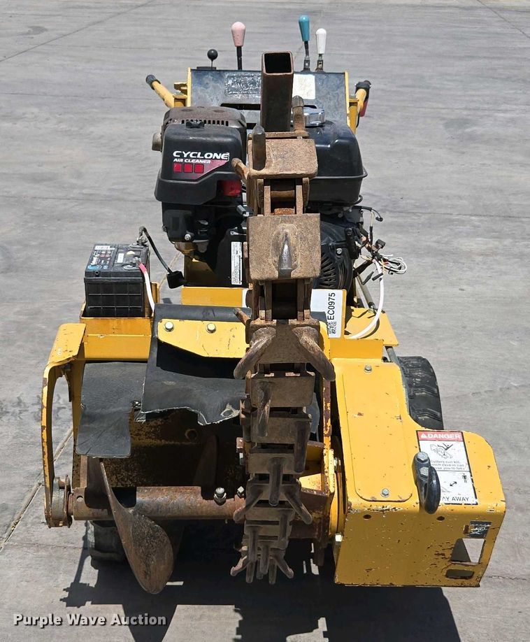 image for item EC0975 2017 Vermeer RTX 130 trencher
