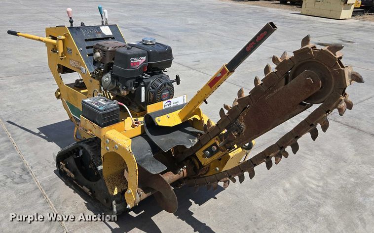 image for item EC0975 2017 Vermeer RTX 130 trencher