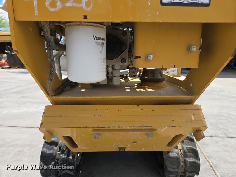 image for item EC0975 2017 Vermeer RTX 130 trencher