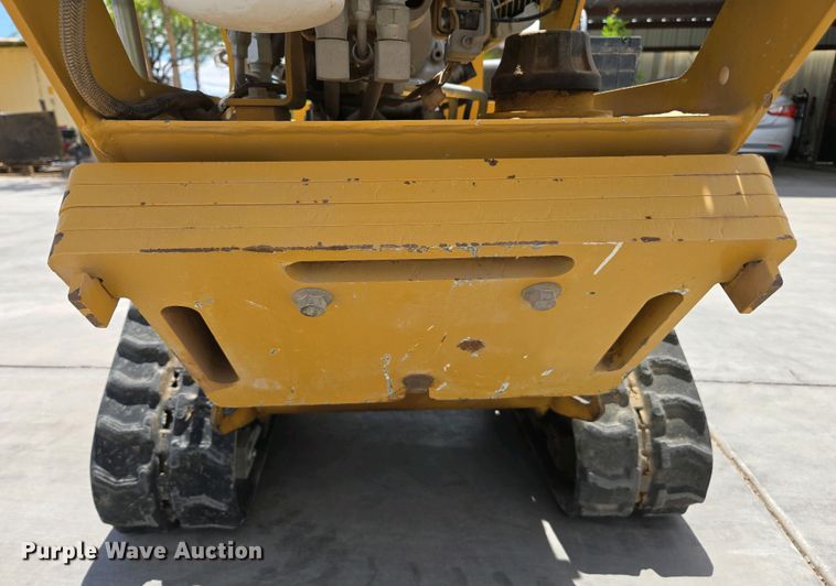 image for item EC0975 2017 Vermeer RTX 130 trencher