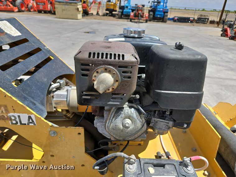 image for item EC0975 2017 Vermeer RTX 130 trencher