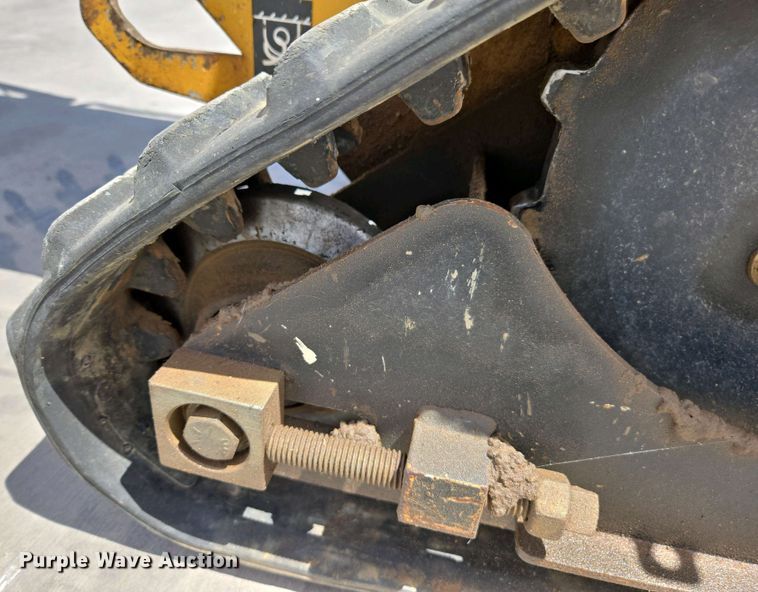 image for item EC0975 2017 Vermeer RTX 130 trencher