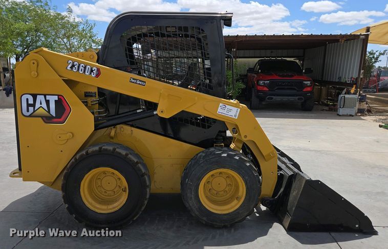 image for item EC0976 2019 Caterpillar 236D3 skid steer loader